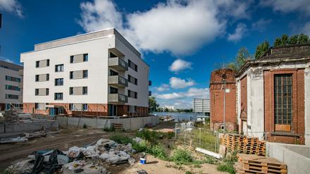 Herbst 2020. Zwischen Daumstraße und Havelufer baut die WBM mehr als 360 Wohnungen. Und für die historische Pulverfabrik gibt es auch Ideen - aktuelle Infos immer zuerst im Spandau-Newsletter.
