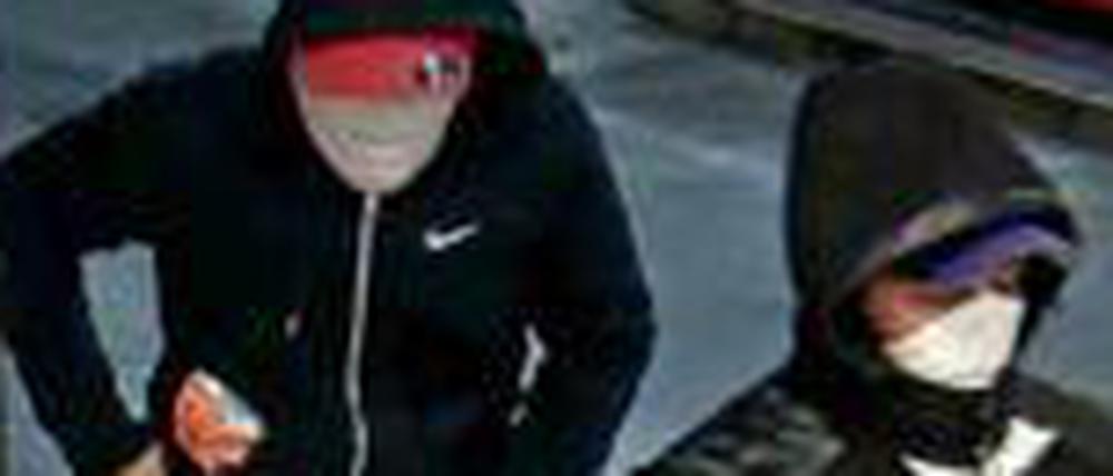 Wer hat diese beiden Männer gesehen?