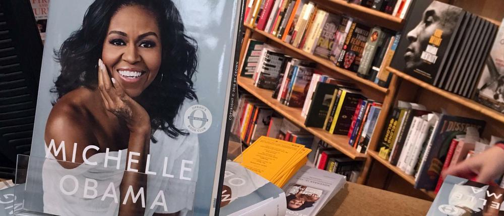 "Becoming": 15 Tage nach ihrer Veröffentlichung sind die Memoiren der früheren First Lady zum bestverkauften Buch des Jahres in den USA aufgestiegen.
