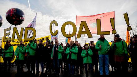 16.000 Menschen demonstrierten am Sonnabend vor dem Kanzleramt. 