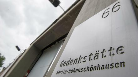 Um die Entlassung von Hubertus Knabe als Leiter der Gedenkstätte Berlin-Hohenschönhausen entfachte ein politischer Streit. 