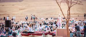 Raus aus der Stadt. In der israelischen Arava-Wüste findet jedes Jahr das größte Yogafestival des Landes.