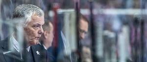 Durchblick ist wichtig. Nach dem 0:4 gegen Köln kritisierte Eisbären-Coach Jodoin seine Spieler scharf.