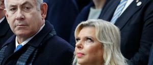 Der scheidende Polizeichef Israels empfiehlt eine erneute Anklage gegen Benjamin Netanjahu und seine Frau Sara. 