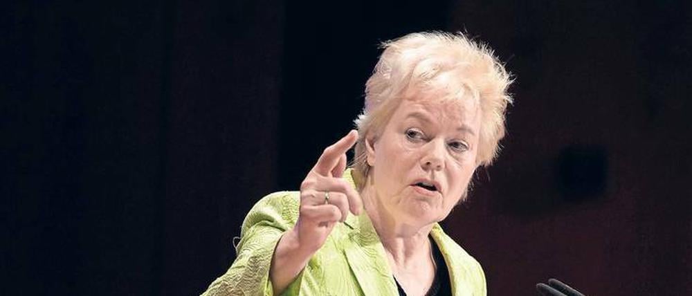 Vor gut einem Jahr trat Erika Steinbach aus der CDU aus. Nun ist sie zurück auf der politischen Bühne.