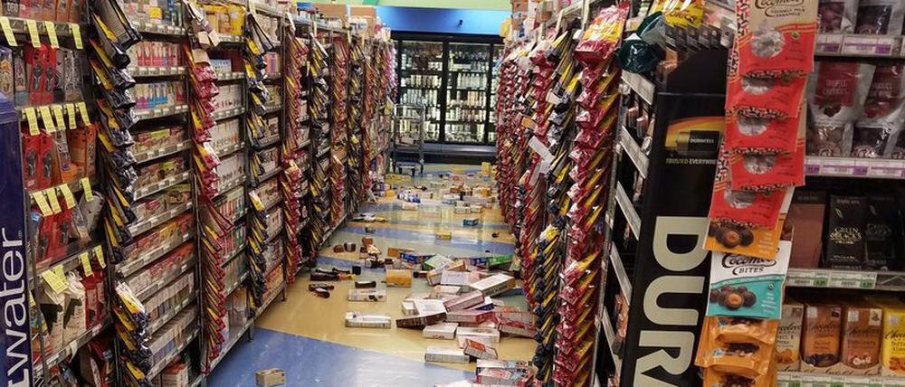 Das Erdbeben verursachte in einem Supermarkt in Anchorage Schäden. 