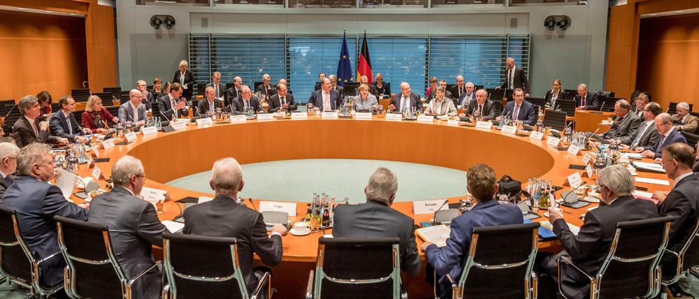Über keinem Gipfel ist Ruh' - und es sind viele mit Bund, Ländern und Kommunen.