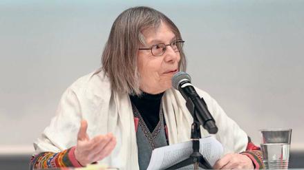Gretchen Dutschke-Klotz spricht an der Freien Universität Berlin.