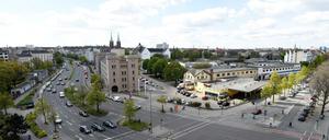 Das sogenannte Dragoner-Areal (im Sonnenschein rechts liegend) in Berlin-Kreuzberg.