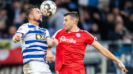 Auch die Verantwortlichen von Holstein Kiel (hier rechts Jonas Meffert im Spiel gegen Duisburg) sind verärgert. 