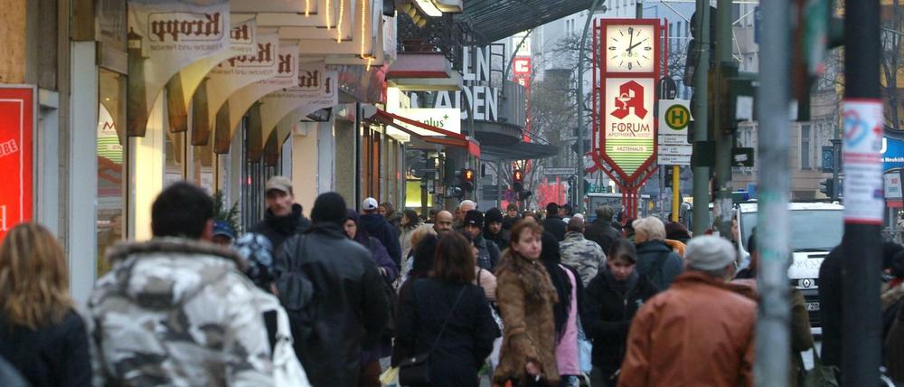 Die Neuköllner Einkaufsmeile auf der Karl-Marx-Straße (Archivbild)