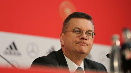 Verschnupft. Reinhard Grindel kann die Vorgehensweise der Drittliga-Klubs nicht nachvollziehen.