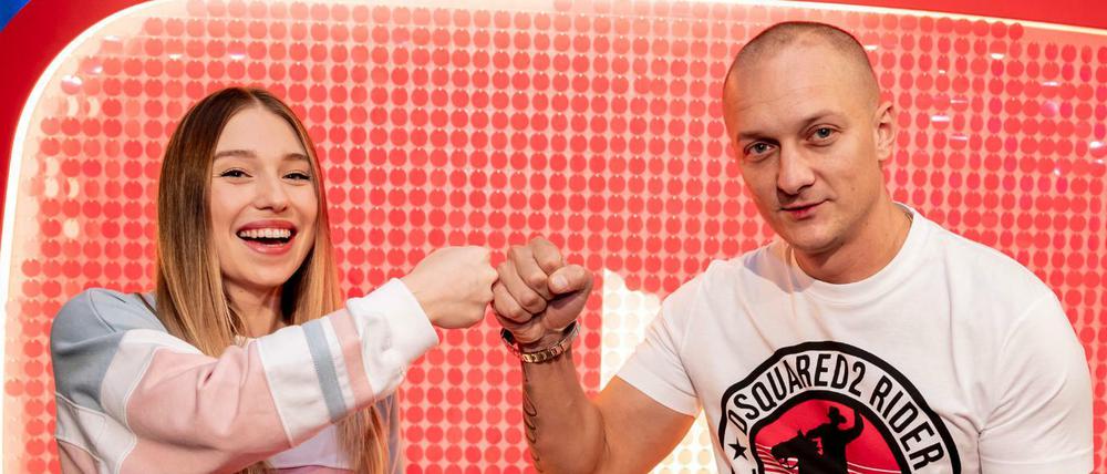 Die Gewinner der YouTube-Jahrescharts: Bianca "Bibi" Claßen und Rapper Olexesh.