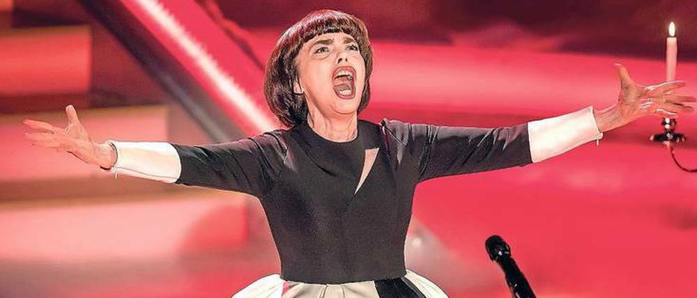 ARD-Alternative zu Netflix? Mireille Mathieu singt sich beim „Adventsfest der 100.000 Lichter“ die Kehle aus dem Leib.