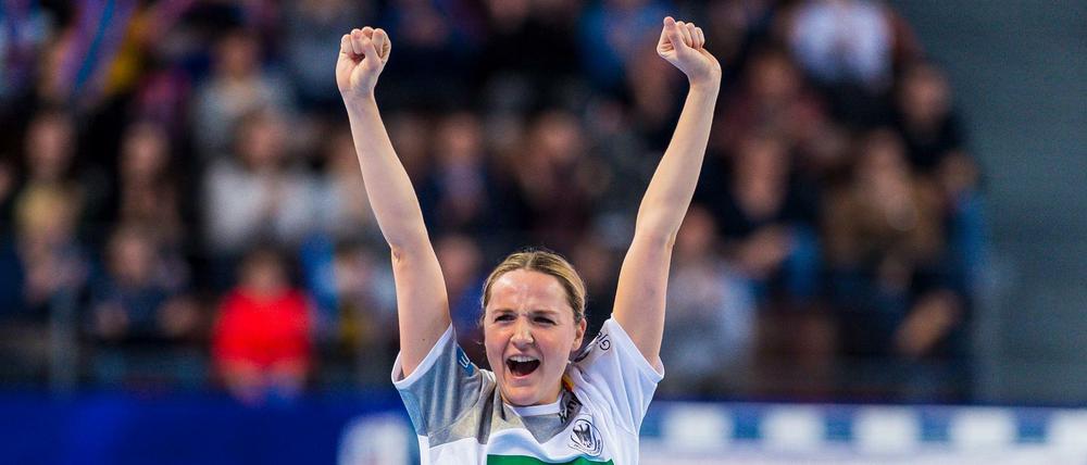 Franziska Müller aus Deutschland jubelt über einen Treffer. 