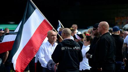 Rechtsextreme auf einer Demonstration in Berlin. 