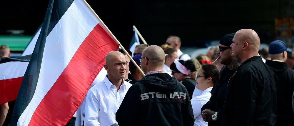 Rechtsextreme auf einer Demonstration in Berlin. 