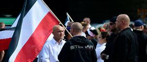 Rechtsextreme auf einer Demonstration in Berlin. 