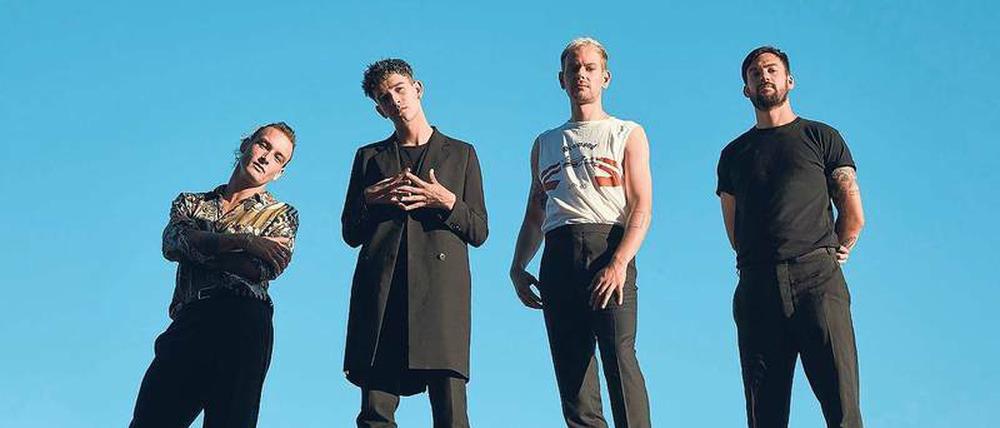 George Daniel, Matthew „Matty“ Healy, Adam Hann und Ross MacDonald (v. l.) sind The 1975.