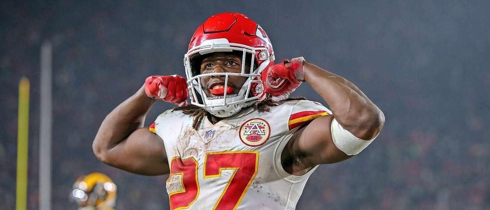 Kareem Hunt hat eine Frau zu Boden gerammt und nach ihr getreten.