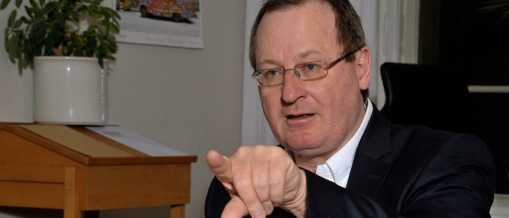 Jens-Holger Kirchner muss in den Ruhestand. Der Staatssekretär war der letzte Experte für Verkehr bei Regine Günther.