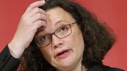 "Frau, gläubig, links" - Andrea Nahles
