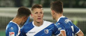 Magdeburgs Spieler (in der Mitte Richard Weil) sind nach der Niederlage in Fürth Ende November enttäuscht. 