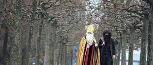 Gegensätzliches Duo. Die Figuren des heiligen Nikolaus und Knecht Ruprecht stammen aus dem Mittelalter. 