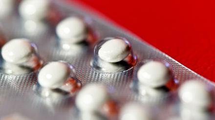 Bestimmte Chargen der Antibabypille der Marke "Trigoa" des Herstellers Pfizer sind vom Berliner Lageso wegen fehlerhafter Beschriftung zurückgerufen worden. 