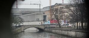 Die im Bau befindliche James-Simon-Galerie, das künftige Eingangsgebäude zur Museumsinsel.