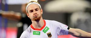 Küsschen für den Gruppensieg. Christopher Rühr erzielte zwei Tore zum Erfolg gegen Malaysia.