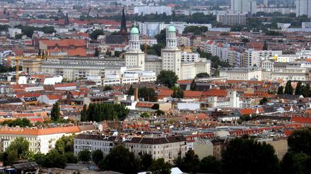Mieterstadt Berlin. Die Skyline von Friedrichshain-Kreuzberg.
