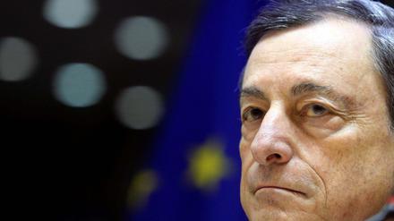 Ernster Blick: EZB-Chef Mario Draghi bereitet die Finanzpolitik seines Heimatlandes Italien Sorge. 