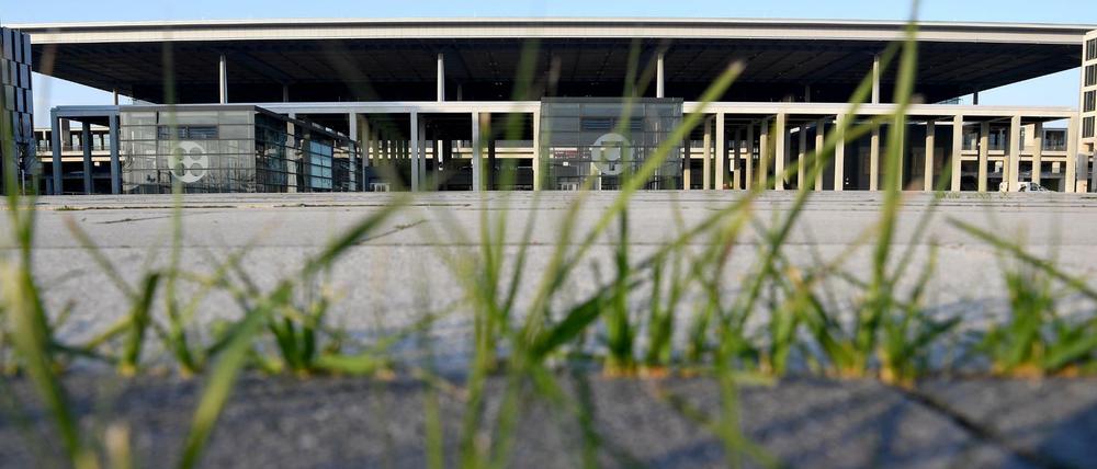 Blick auf das Terminal des Hauptstadtflughafens BER.