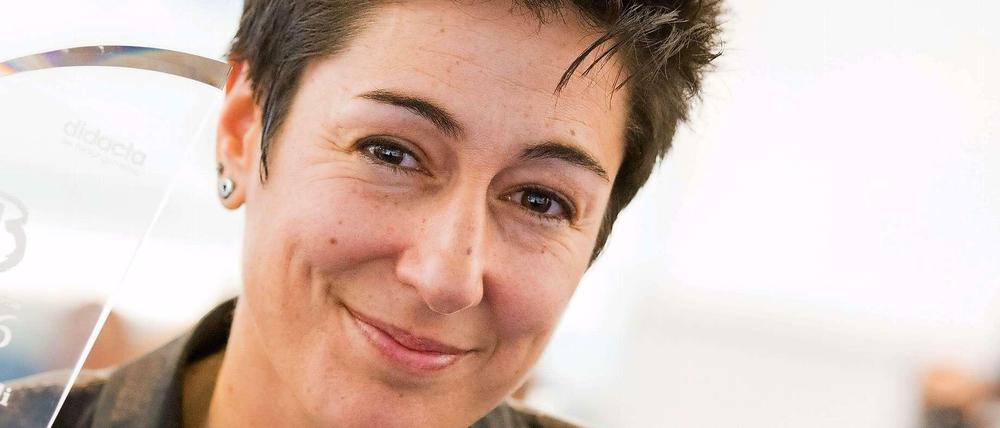 Dunja Hayali moderiert das ZDF-Morgenmagazin, hat eine eigene Talkshow und gehört neuerdings auch zum Moderatorenteam des „Aktuellen Sportstudios“.
