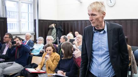Hubertus Knabe vor der Zivilkammer am Landgericht Berlin.