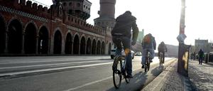 Die Oberbaumbrücke ist nach 25 Jahren wieder sanierungsbedürftig. 
