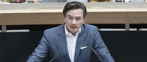 Der Abgeordnete Marcel Luthe (FDP) bei einer Sitzung des Berliner Abgeordnetenhauses.