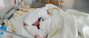 In den meisten Fällen sterben Babys, weil sie extreme Frühchen sind. (Symbolbild)  