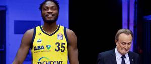 Neu bei Alba: Landry Nnoko. Rechts Trainer Aito Garcia Reneses.