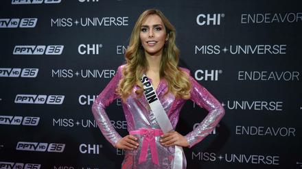 Miss Spain Angela Ponce posiert in Bangkok für die Fotografen. 