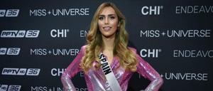 Miss Spain Angela Ponce posiert in Bangkok für die Fotografen.