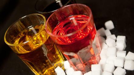 Vor allem gegen zuckerhaltige Getränke will Klöckner vorgehen.