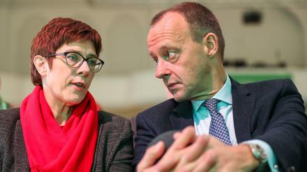 Die neue CDU-Vorsitzende Annegret Kramp-Karrenbauer und Friedrich Merz sollen sich am Donnerstag ausgesprochen haben.