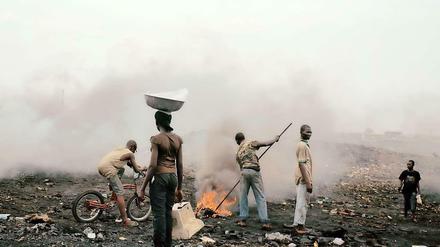 Marktplatz in Accra, Ghana, in einer Fotografie von Pieter Hugo aus 2010.