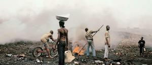 Marktplatz in Accra, Ghana, in einer Fotografie von Pieter Hugo aus 2010.