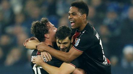 Bayers Spieler haben auf Schalke Grund zur Freude.