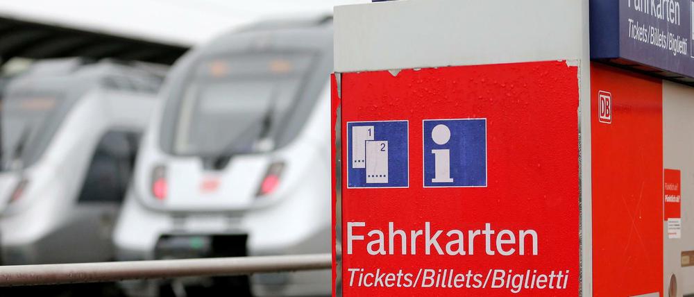 Immerhin Fahrkartenautomaten funktionieren noch.