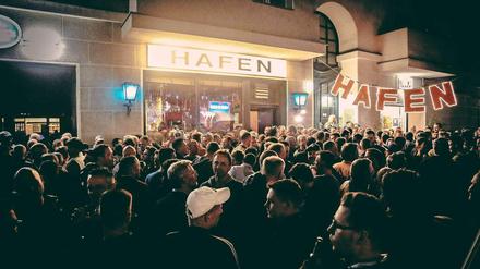 Der "Hafen", schwule Traditionsbar im Regenbogenkiez.