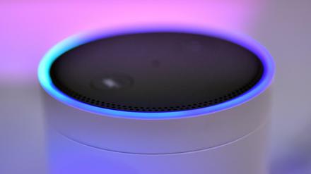 Der Lautsprecher Amazon Echo - Alexa Voice Service steht am 01.09.2017 auf der IFA.